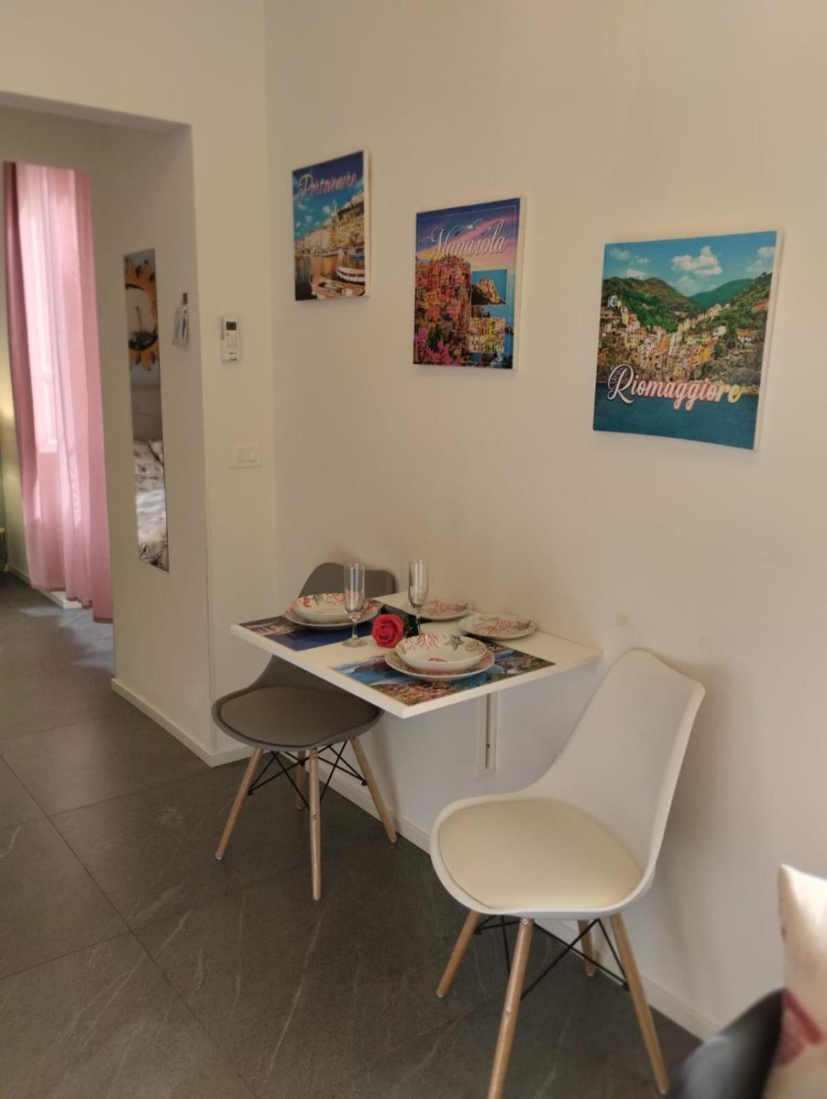 Casa Vacanze Buddy La Tua Base Per Visitare Il Mare Delle Cinque Terre Διαμέρισμα Λα Σπέτσια Εξωτερικό φωτογραφία