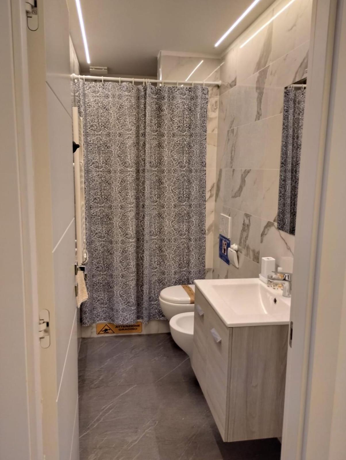 Casa Vacanze Buddy La Tua Base Per Visitare Il Mare Delle Cinque Terre Διαμέρισμα Λα Σπέτσια Εξωτερικό φωτογραφία