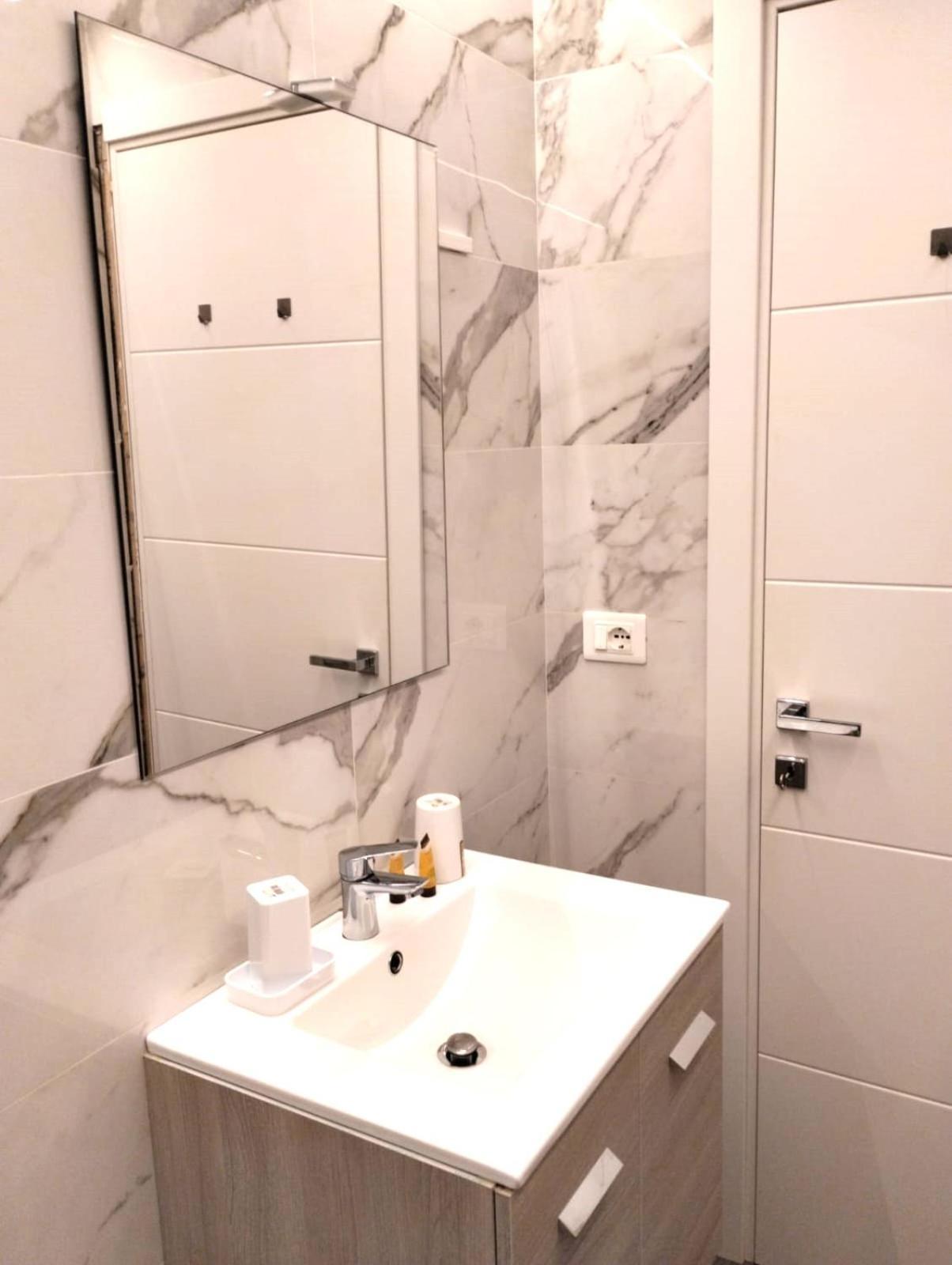 Casa Vacanze Buddy La Tua Base Per Visitare Il Mare Delle Cinque Terre Διαμέρισμα Λα Σπέτσια Εξωτερικό φωτογραφία